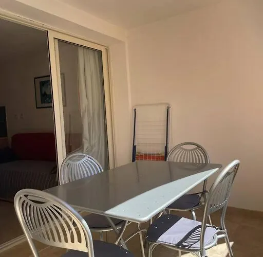 Apartmán Appart. / Clim / Piscine / Mer A 300m *