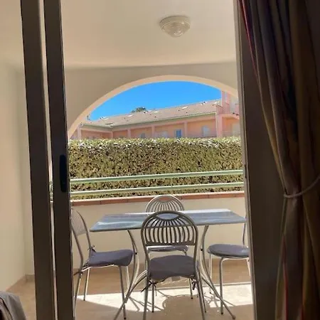 Appart. / Clim / Piscine / Mer A 300m